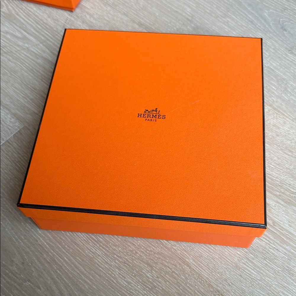 Hermès Orange Box